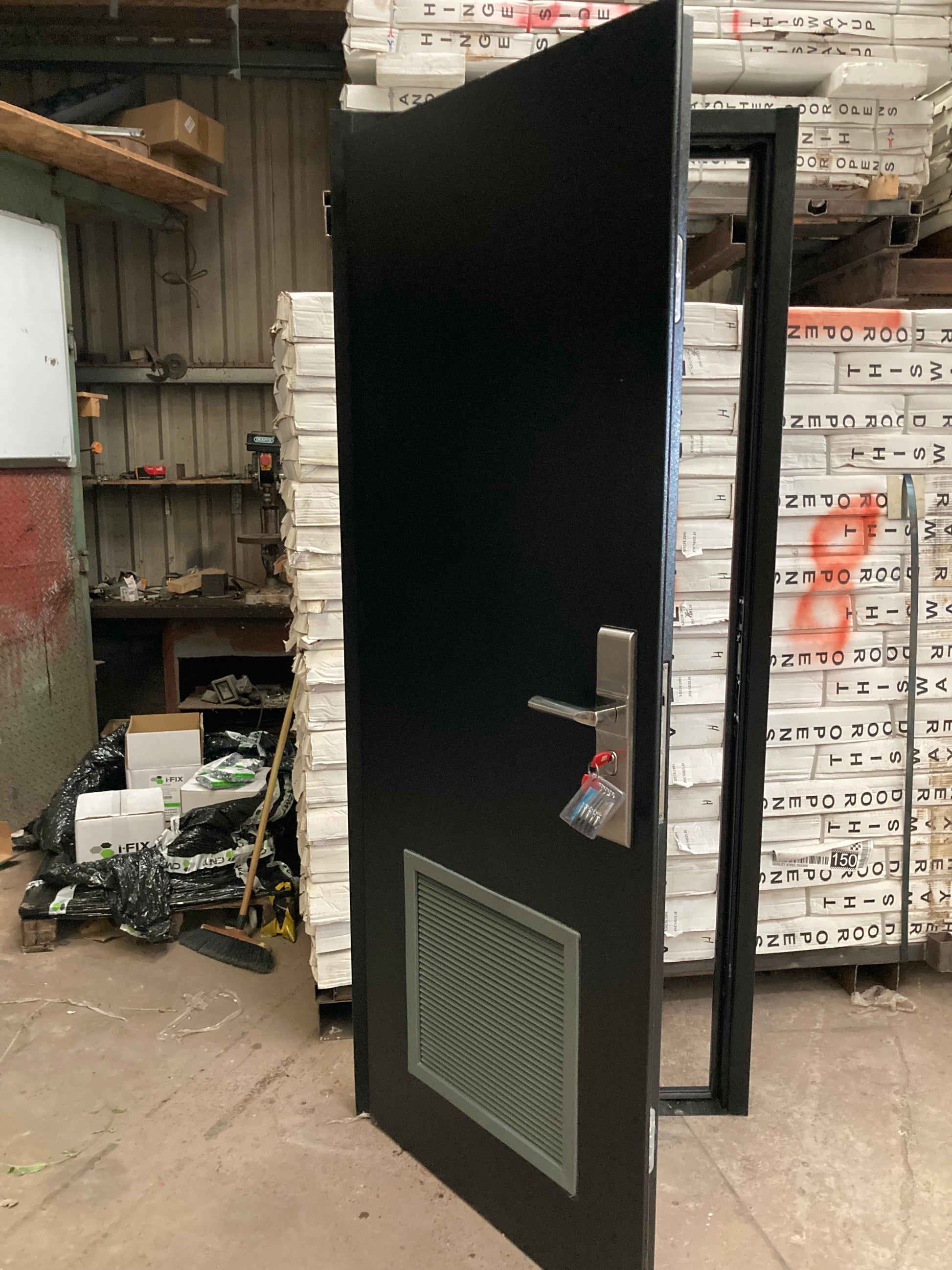 860 x 2050 Security door with louvre